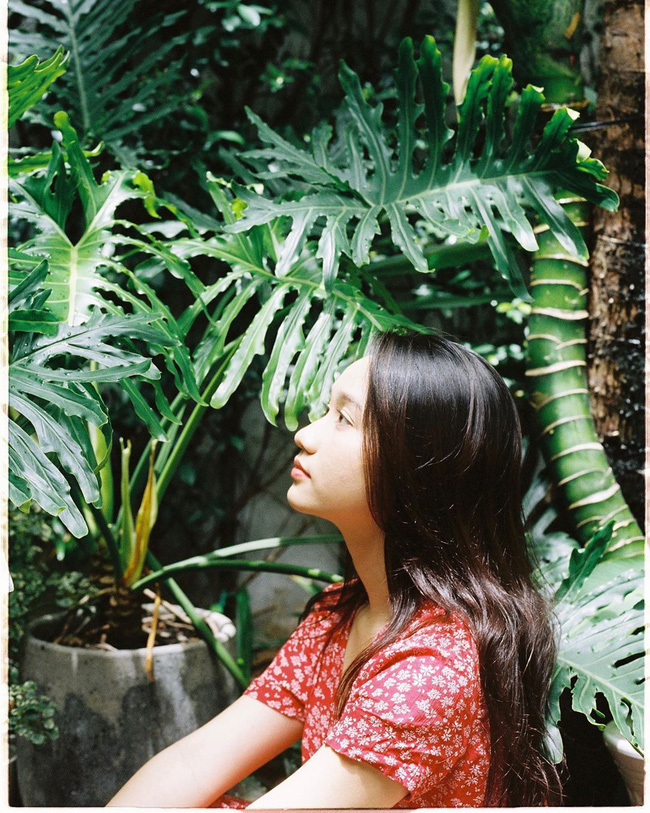 Trúc Anh Mắt biếc còn gây thương nhớ bởi suối tóc dài, hóa ra bí quyết chỉ là gội đầu với Vitamin B1-5