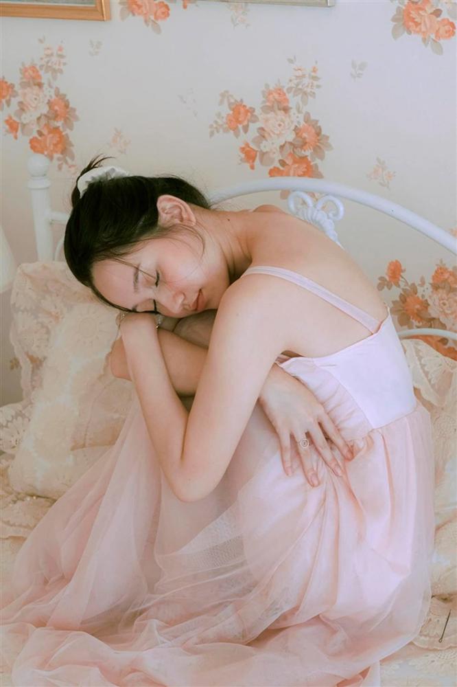 Trúc Anh Mắt biếc và những lần mặc gợi cảm-6