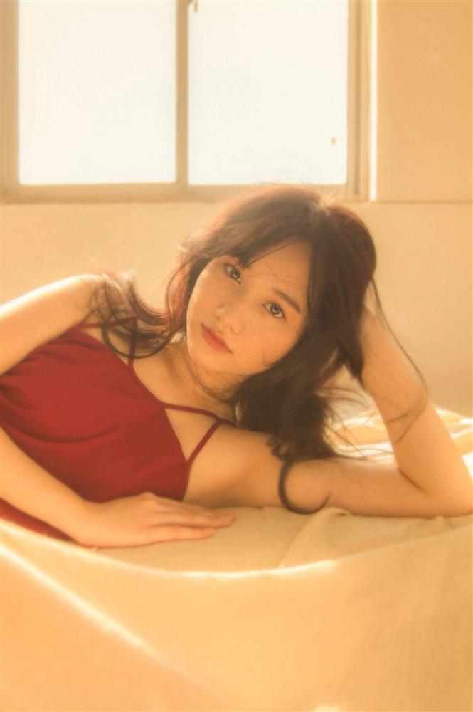 Trúc Anh Mắt biếc và những lần mặc gợi cảm-9