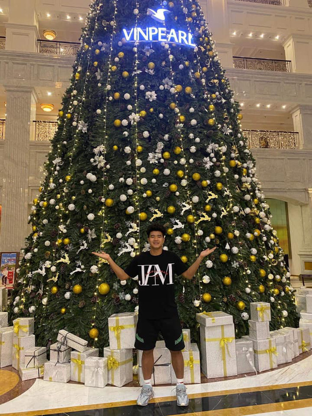 Quang Hải, Đức Chinh cùng gửi lời chúc Giáng sinh, fan lại soi ra hai chàng viết giống nhau đến từng dấu phẩy-5