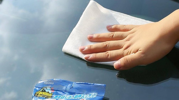 Một số mẹo đơn giản làm sạch nội thất xe ô tô-5