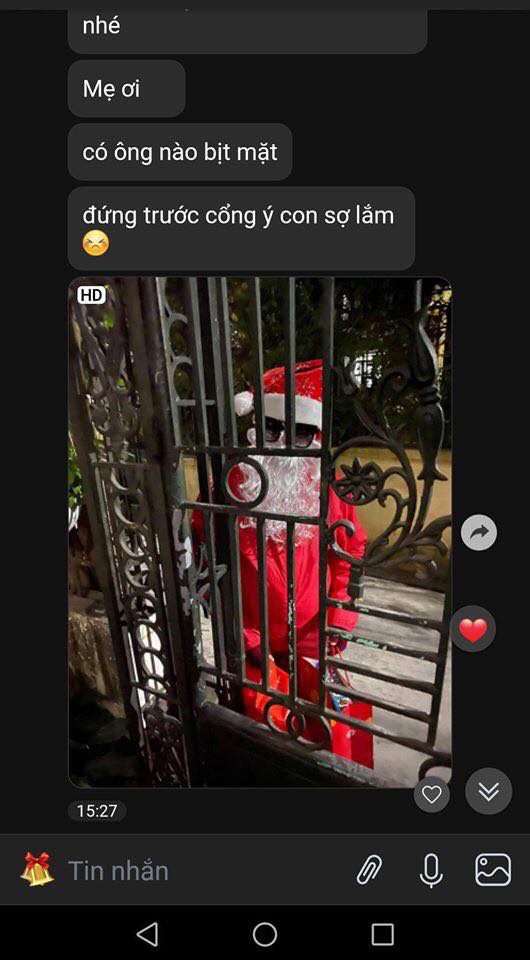 Con khóc thét thông báo với mẹ về người lạ trước cửa, khi biết danh tính ai cũng bật cười-1