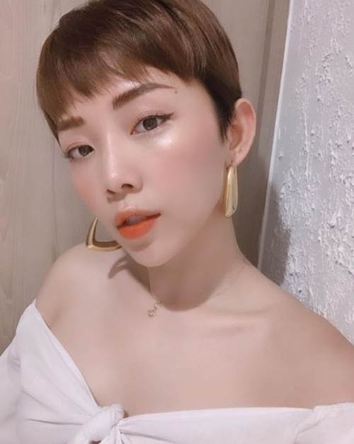 Tóc Tiên chia sẻ bí quyết skincare, fan khen mặt mộc đẹp hết phần thiên hạ-1