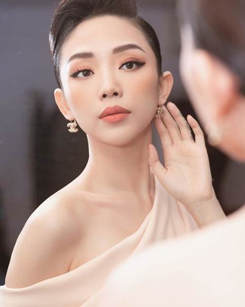 Tóc Tiên chia sẻ bí quyết skincare, fan khen mặt mộc đẹp hết phần thiên hạ-4