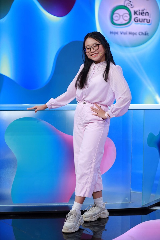 Phương Mỹ Chi lần đầu chia sẻ áp lực phía sau sự nổi tiếng: Bỏ học đi diễn, bị mẹ bào mòn, chẳng có không gian vui chơi giải trí như bạn bè cùng trang lứa-1