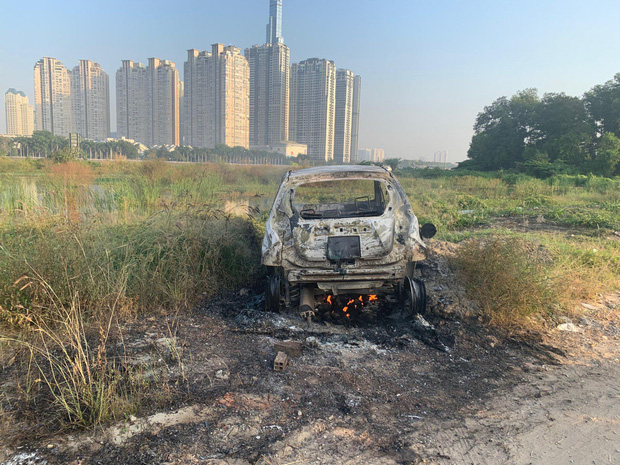 Hình ảnh camera ghi lại chân dung nghi phạm sát hại gia đình người Hàn Quốc sau đó cướp tài sản, đốt xe phi tang-2