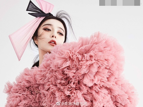 Chán xuất hiện lồng lộn sang chảnh, Phạm Băng Băng quay sang mặc đồ cực sến-7