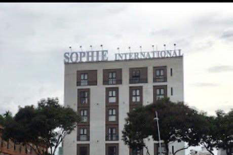 Thẩm mỹ viện Sophie bị phạt 155 triệu vì hút mỡ bụng cho thai phụ-1