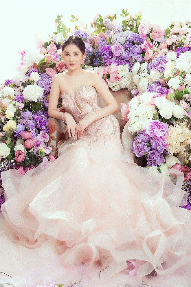 Lê Âu Ngân Anh xinh đẹp trong bộ ảnh mới, gửi lời xin lỗi tới bố mẹ-13