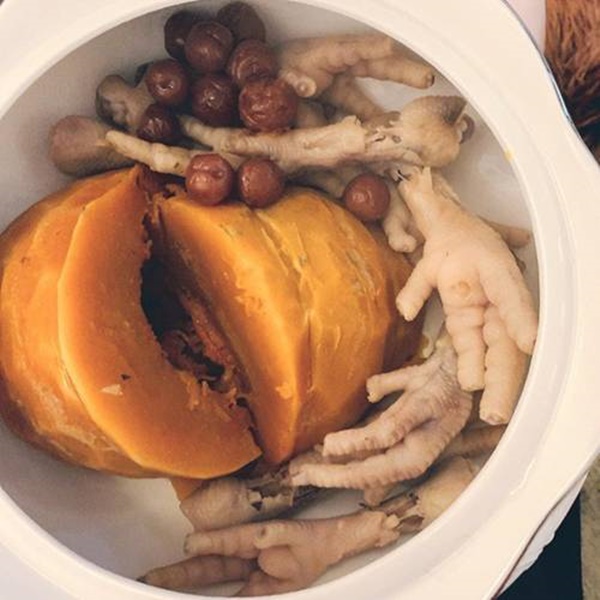 Đại tiệc nhà sao Việt đêm Giáng sinh: Ngọc Lan vui vẻ vào bếp sau ly hôn-3