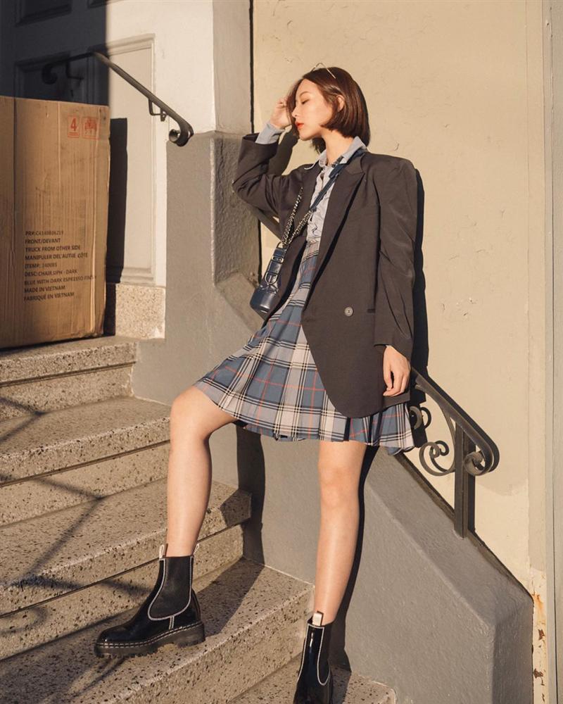 Trời Đông nắng tưng bừng, chân váy ngắn là ngôi sao” bạn không thể bỏ lỡ và 4 cách diện hack tuổi hack dáng đỉnh cao-11