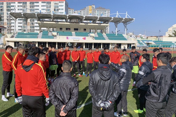 HLV Park Hang-seo: Tôi đã xin Heerenveen nhả Văn Hậu cho U23 VN, nhưng họ nói không-1