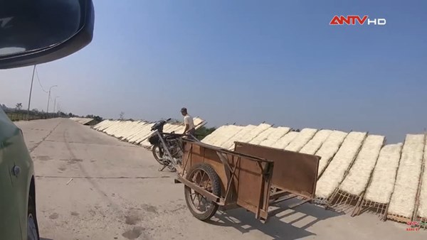 Ăn Tết bằng miến ngâm hóa chất tẩy trắng, người tiêu dùng sẽ phải đối mặt với nguy cơ nhiễm độc chì, ung thư: 3 dấu hiệu để dễ dàng nhận biết miến bẩn-2
