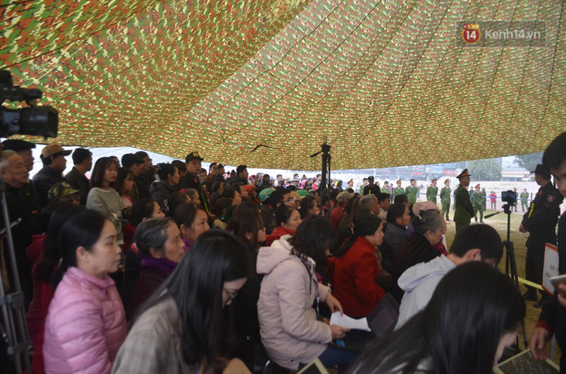 Xét xử vụ nữ sinh giao gà bị sát hại: Bùi Thị Kim Thu run lẩy bẩy đứng trước vành móng ngựa, liên tục kêu oan-21