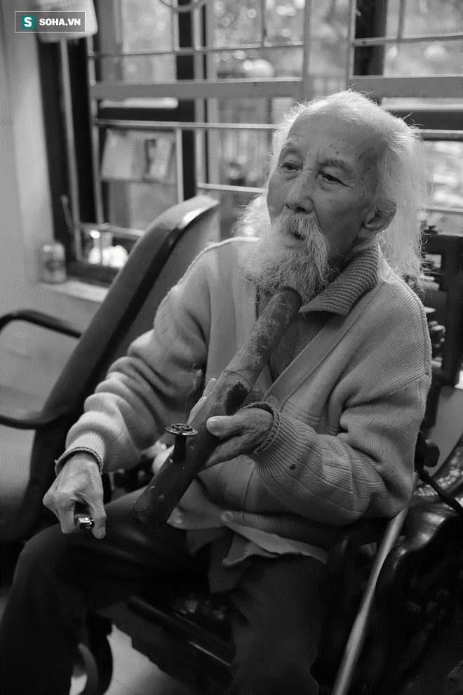 Ngôi nhà bình yên, rợp bóng cây của nghệ sĩ xuất hiện trên ảnh thờ nhiều nhất Việt Nam-16