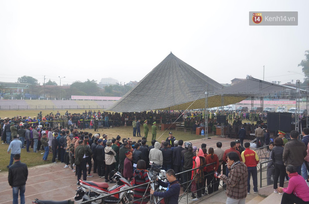 Xét xử vụ nữ sinh giao gà bị sát hại: Bùi Thị Kim Thu run lẩy bẩy đứng trước vành móng ngựa, liên tục kêu oan-17