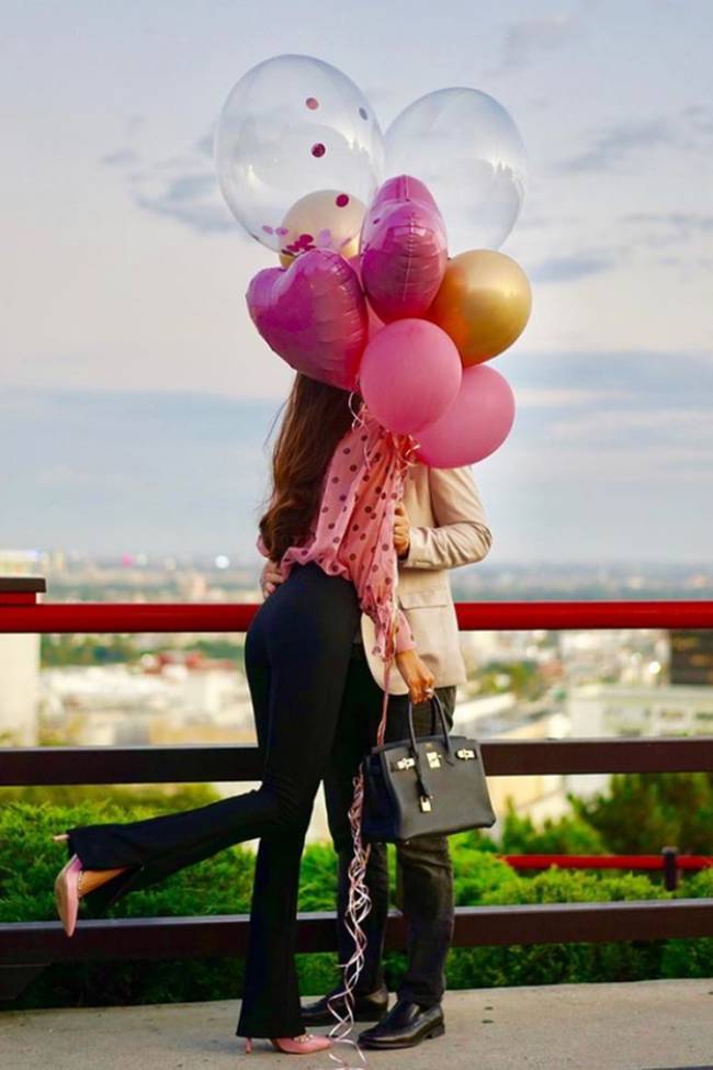 Bộ đôi kỳ phùng địch thủ” Lan Khuê - Phạm Hương: Người được ông xã đại gia cung phụng như bà hoàng, kẻ phải giấu kín tới khi con được 1 tuổi-9