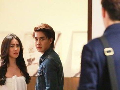 Đi làm cả tháng mới về một lần, nghe con nói