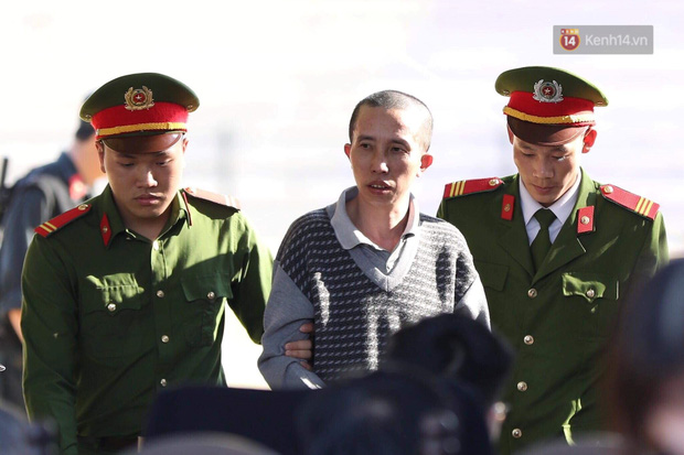 Bùi Văn Công nói không động đến sợi lông chân của Duyên, đồng bọn Phạm Văn Nhiệm lại khẳng định Công chính là người hiếp dâm nạn nhân đầu tiên-2