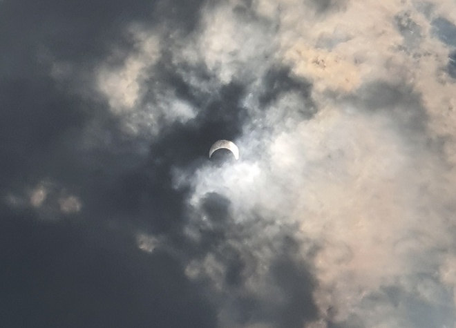 Xem lại video cảnh nhật thực hình khuyên ở Việt Nam-1