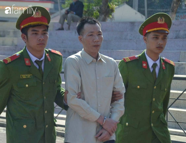 Ai là người chăm sóc cho nữ sinh Duyên những ngày bị bắt cóc và vệ sinh cơ thể cho nạn nhân sau khi giết hại?-1