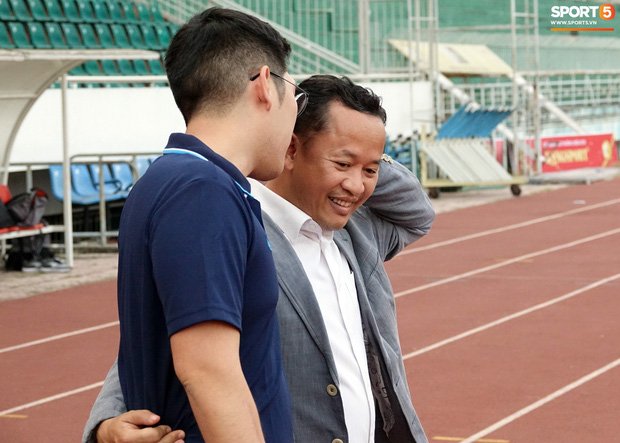 Trợ lý Lê Huy Khoa bất ngờ ghé thăm U23 Việt Nam, khẳng định vẫn còn hợp tác với thầy Park-1