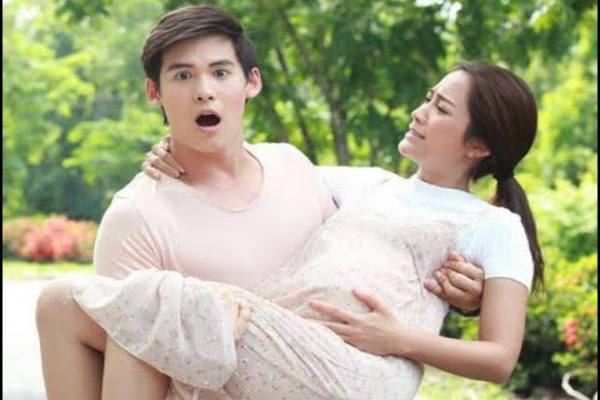 Vợ trở ra từ phòng mổ, chồng hối hả chạy đến tưởng động viên, nào ngờ anh độp luôn một câu khiến cả y bác sĩ được phen cười ngặt-1