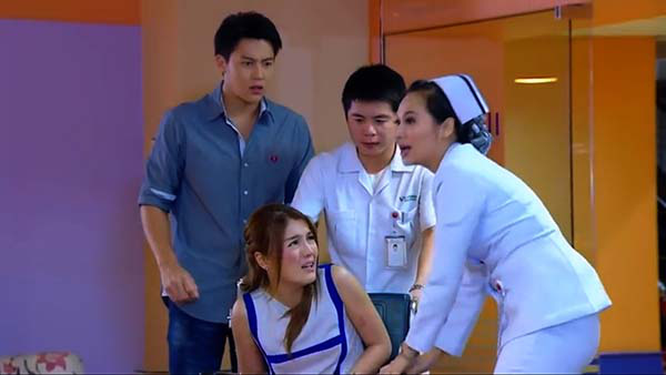 Vợ trở ra từ phòng mổ, chồng hối hả chạy đến tưởng động viên, nào ngờ anh độp luôn một câu khiến cả y bác sĩ được phen cười ngặt-2