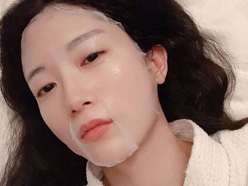 3 món skincare chuyên gia khuyên bạn đừng sắm làm chi cho tốn tiền, vì chúng chẳng giúp ích được nhiều cho làn da