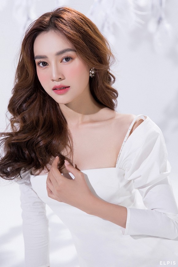 Ninh Dương Lan Ngọc trong bộ ảnh thời trang mới nhất không khác gì họa báo: Thì ra thần thái đỉnh cao là đây-7