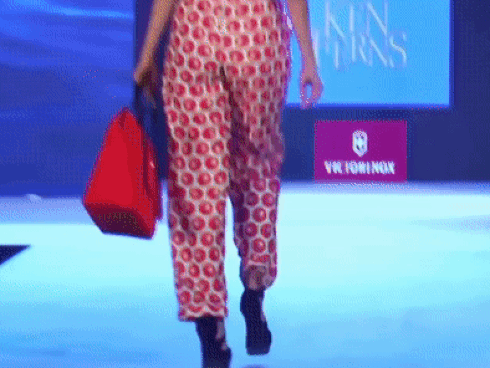 Mẫu nam Đài Loan 52 tuổi sở hữu gương mặt mỹ nam kèm ngoại hình chuẩn 6 múi khiến chị em ngẩn ngơ-13