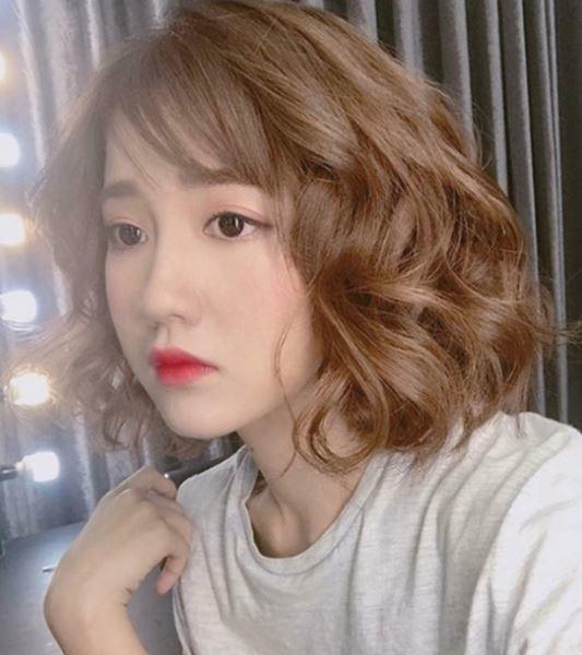 Tóc xoăn đẹp thịnh hành nhất 2020 chị em nên thử-5