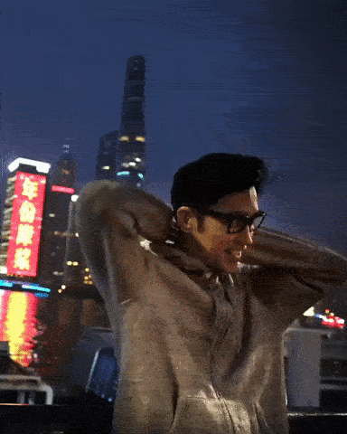 Mẫu nam Đài Loan 52 tuổi sở hữu gương mặt mỹ nam kèm ngoại hình chuẩn 6 múi khiến chị em ngẩn ngơ-5