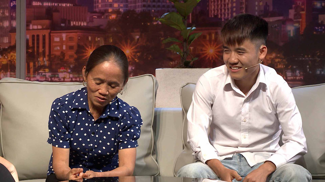 Bà Tân Vlog: Làng xóm bảo tôi từ lúc nổi tiếng khinh người quá-1