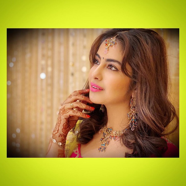 Cô dâu 8 tuổi lột xác sau 11 năm: Anandi năm xưa đã thành minh tinh 22 tuổi quyến rũ, trưởng thành đến thế này!-9