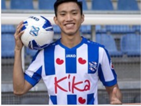 Đừng ngại là bản hợp đồng thương mại, Văn Hậu hãy cứ nhìn Park Ji-sung mà đá!-3