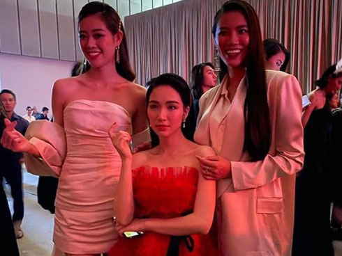 Mỹ nhân Vbiz vứt hết liêm sỉ đọ dáng cao thấp với đồng nghiệp: Bảo Thanh đã lầy, Hòa Minzy còn lập kỷ lục về độ bá đạo-12