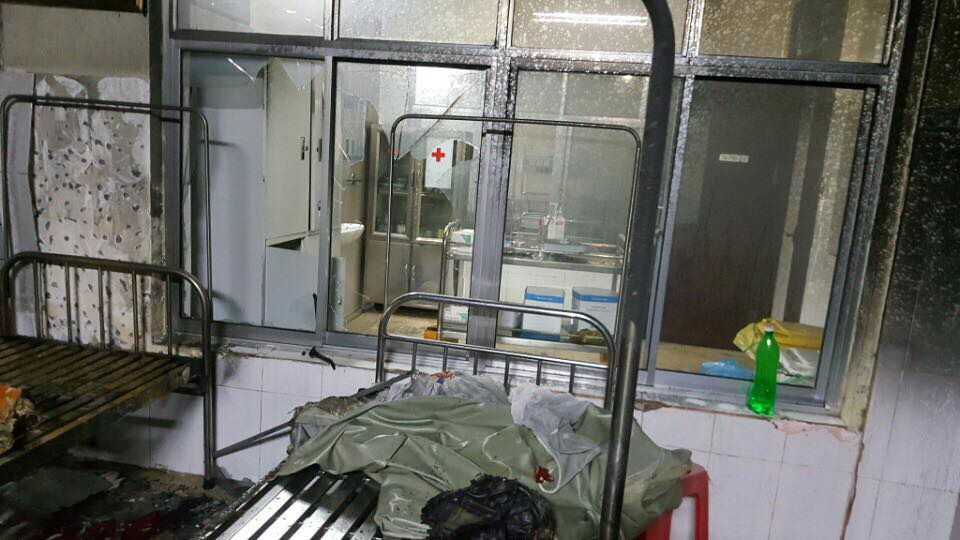 Vụ gã đàn ông đốt bệnh viện, đòi hiếp dâm nữ y tá: Nạn nhân vẫn còn hoảng loạn-1