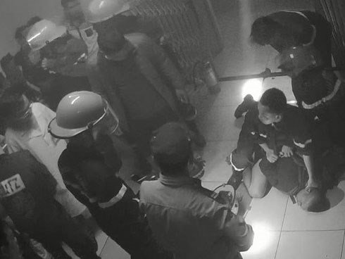 Vụ gã đàn ông đốt bệnh viện, đòi hiếp dâm nữ y tá: Nạn nhân vẫn còn hoảng loạn