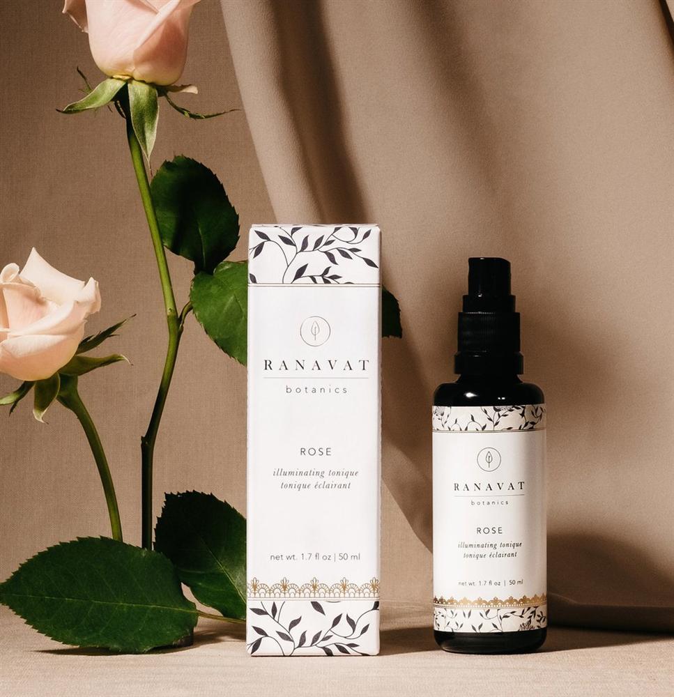 Trên máy bay suốt 64 tiếng, nàng BTV tìm ra 8 sản phẩm giúp mặt cô rạng rỡ không một chút mệt mỏi-3