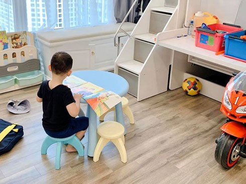 Ly Kute khoe ảnh con trai phong độ chững chạc chuẩn bị về quê chơi, chị em ngỡ ngàng vì bé Khoai Tây đã lớn ngần này-4