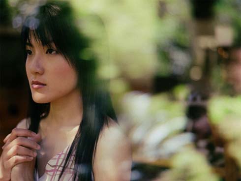 Ngày ra tòa gặp mẹ chồng cũ, tôi định xả hết bực tức một lần nhưng bà dúi vội cho tôi một cọc tiền khiến tôi lúng túng vô cùng-3