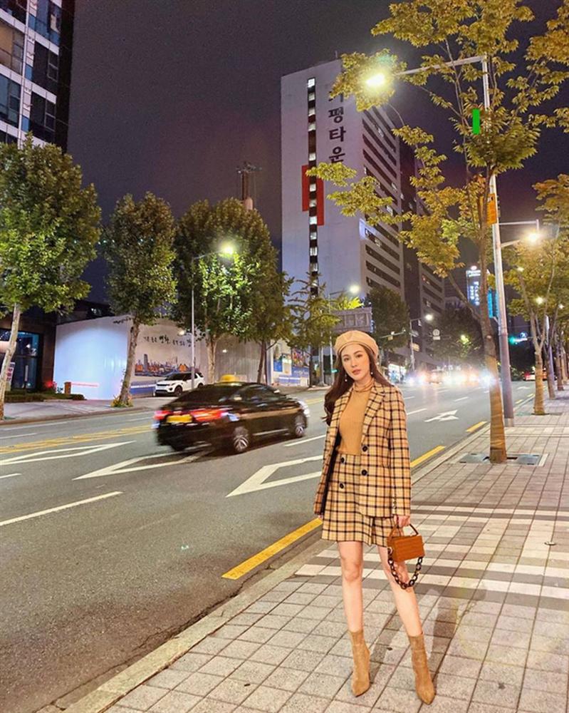 Phiên bản suit giúp Triệu Vy, Hà Tăng cùng loạt sao nữ khác trẻ ra chục tuổi nhưng nét thanh lịch vẫn được giữ trọn-6