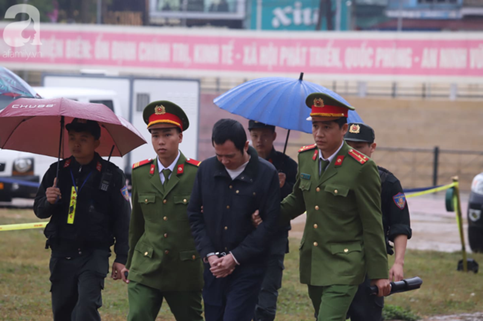 Tuyên án đối với Bùi Văn Công và đồng bọn vụ nữ sinh giao gà bị hiếp dâm, sát hại ở Điện Biên: Đề nghị tử hình 6 bị cáo-6