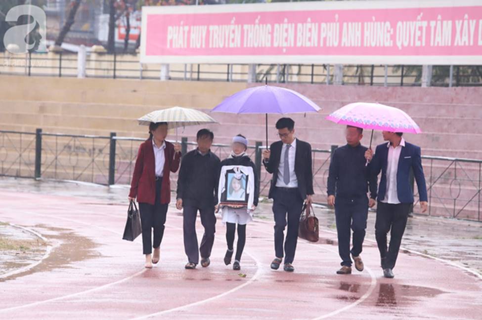 Tuyên án đối với Bùi Văn Công và đồng bọn vụ nữ sinh giao gà bị hiếp dâm, sát hại ở Điện Biên: Đề nghị tử hình 6 bị cáo-14