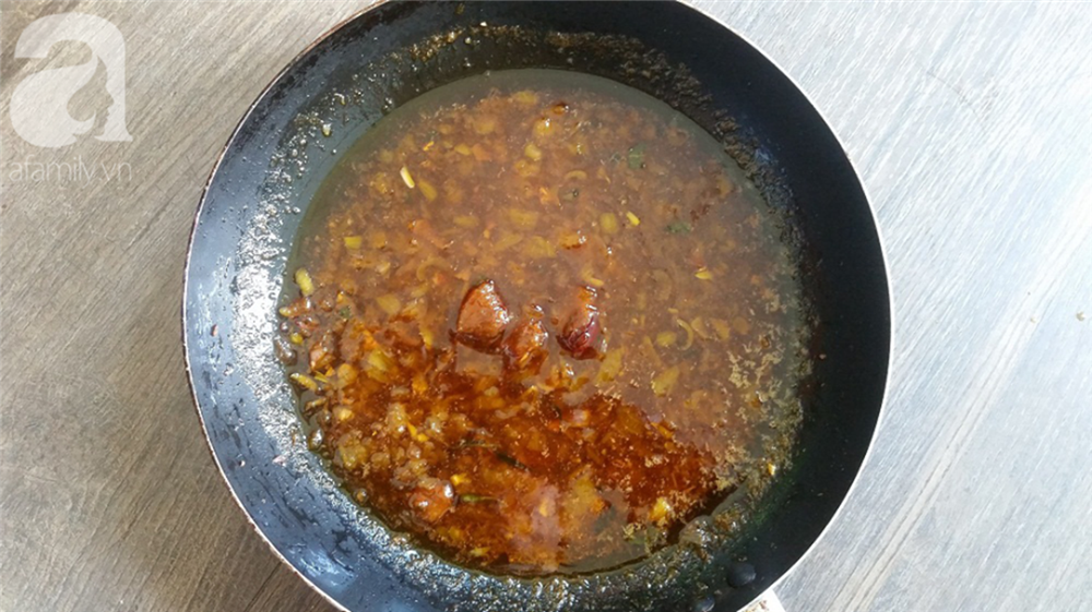 Tôi học được cách làm trứng cút lộn xào me của đầu bếp nhà hàng, ai ăn thử cũng thích-4