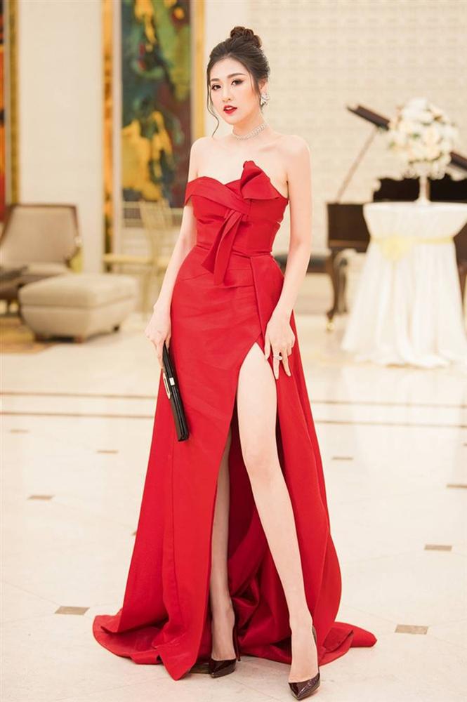 Những Hoa hậu, Á hậu nhanh chóng lấy lại vóc dáng gợi cảm sau sinh năm 2019-3