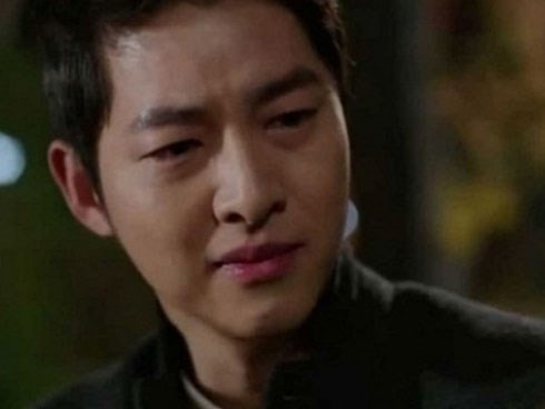 Mới trong kỳ tân hôn mà vợ luôn tỏ ra lãnh cảm, tôi băn khoăn khó hiểu cho tới khi xem được đoạn video từ 3 năm trước trong điện thoại của vợ thì ngã ngửa