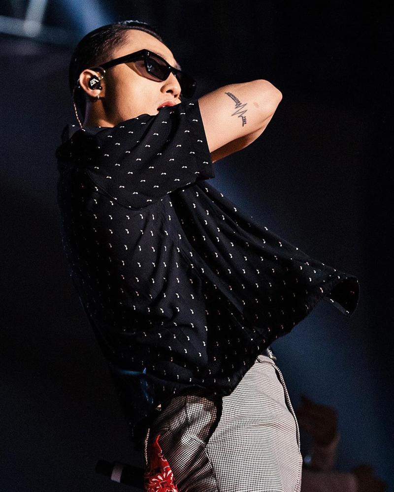 Loạt hình xăm vừa tinh tế, vừa ngầu lòi” của Sơn Tùng M-TP: Ai nhìn qua cũng muốn tậu vài ba cái giống vậy-5