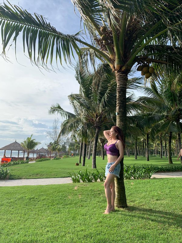 Cô bạn mà Trấn Thành hay trêu già ai ngờ lại ngày càng trẻ đẹp-9